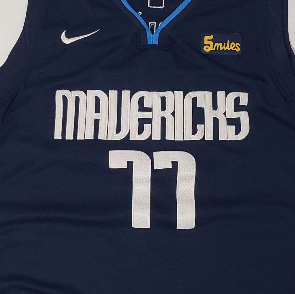 NBA Team Nike Mavericks Luka Doncic Navy Blue Basketball Jersey 77 Men's Large - Picture 4 of 7